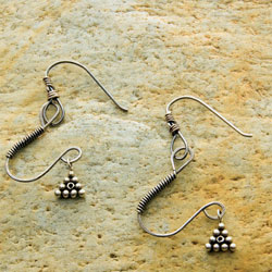 Wire Jewelry Making Project #1: Tribal Curves