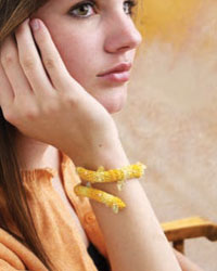 Crochet Bracelet Pattern: Yellow Leaf Bracelet