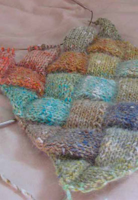 Follow along entrelac instructions from beginner to more advanced to make your own entrelac masterpieces. Follow along entrelac instructions from beginner to more advanced to make your own entrelac masterpieces.
