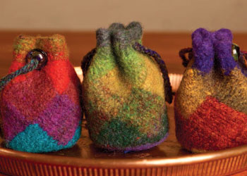 Knitting Entrelac Bags: Felted Entrelac Fobs by Susan Pierce Lawrence Knitting Entrelac Bags: Felted Entrelac Fobs by Susan Pierce Lawrence
