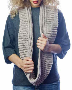 Knitting infinity scarves is fun and easy thanks to this free eBook. Knitting infinity scarves is fun and easy thanks to this free eBook.