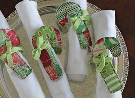 Handmade Gift Ideas: Short and Sweet Candy Cane Napkin Holders