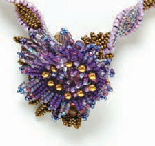 Create a one-of-a-kind necklace with this free herringbone pattern! herringbone-pattern