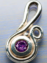 Create a stunning pendant from art clay! bronze-clay