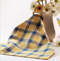 Huck Lace Towels by Marjorie Erickson