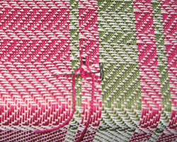 Repairing a warp thread