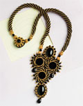 Royal Onyx Jewelry making, beading, beads, beaded bracelets, beaded necklace, seed beads, beadwork, beading patterns, bead patterns, Herringbone, how to make jewelry, bead embroidery, beading projects, peyote stitch, beaded jewelry designs