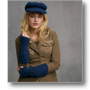 long fingerless gloves and newsboy cap